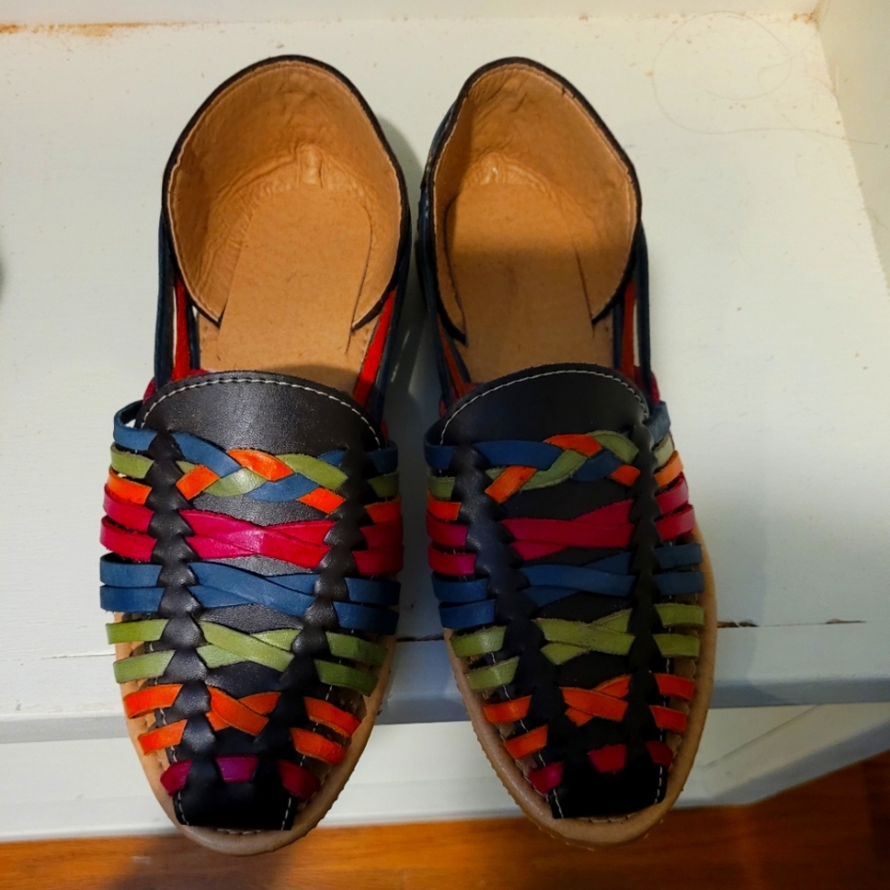 Size 7 handmade shoes from mexico